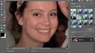 Photoshop Elements 7 Tutorial  whiten teeth tool [upl. by Job]