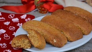 Mostaccioli calabresi morbidi con mandorle e miele  Ricette che Passione [upl. by Nayra]