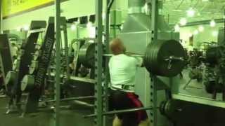 Stan Efferding 585 lb front squat [upl. by Kellda995]