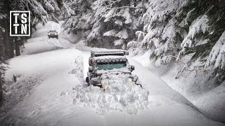 EXTREME Winter Snow Storms VS My 426 Hemi Jeep Gladiator [upl. by Goer416]