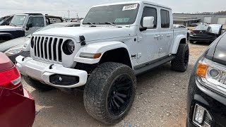 Copart Walk Around 31023  Almost Mint 100000 Jeep Gladiator [upl. by Anirehtac]