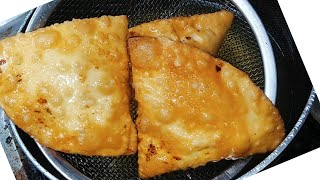 ALOO SAMOSA RECIPE samosa recipe  chatpatay samosay kese banaye آلو سموسہ [upl. by Hanahs302]