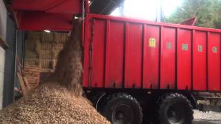 Ejector Trailer pushing Woodchip out [upl. by Lancaster]