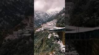 Snowfall mata Vaishno devi ❄️ reels vaishnodevi foryou katra bhawan matarani jammu shorts [upl. by Enyar]