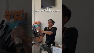 Tutorial cara nge shake yang benar tu gini guys 😂 videolucu humor viralvideo [upl. by Cooperstein]