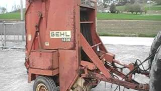 Gehl 1400 Round Baler [upl. by Aloel70]