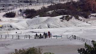 Pozzuoli tragedia alla Solfatara famiglia precipita nel cratere [upl. by Waverly]