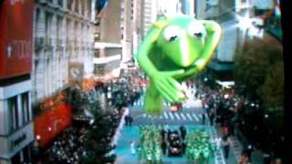 Kermit the Frog Macys Thanksgiving Day Parade [upl. by Olgnaed148]