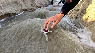 FINGER SKIMBOARDING a River Wave from Start to Finish [upl. by Aneehsal139]