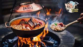 Serbische Bohnensuppe  das Originalrezept  Pasulj im Kessel über offenem Feuer gekocht [upl. by Liagabba]