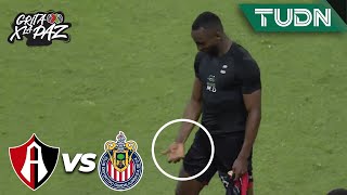 La seña obscena de Quiñones por la que es EXPULSADO  Atlas vs Chivas  Grita México C22  TUDN [upl. by Kenaz]