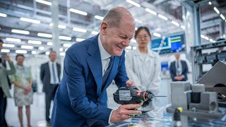 Scholz conduit une délégation commerciale dans une entreprise dhydrogène de Chongqing [upl. by Homans869]