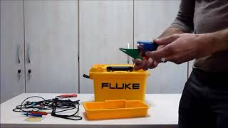 Fluke 1654 DER LIEFERUMFANG vom VDE 0100 VDE 0105 Installationstester Anlagentester [upl. by Ateval716]