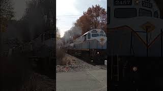 Train at Myrtle St Scranton PA today with 4 DampL diesel locomotives train [upl. by Arlyn703]