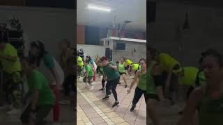 Nadie lo hace como Yo new baile bailemoderno shortvideo videoshorts viralvideo videos baila [upl. by Elimay]