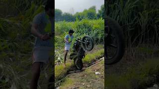 full modified splendor bike stunt video 😱 whatsapp status download loverssplendor splendor shorts [upl. by Oileduab]