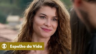 Alinne Moraes revela as oito características que um homem precisa ter para conquistála [upl. by Itram405]