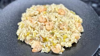 Un RISOTTO AUX CREVETTES à l’ancienne 🍚 Recette de Mami 👵🏻 [upl. by Ulphi34]