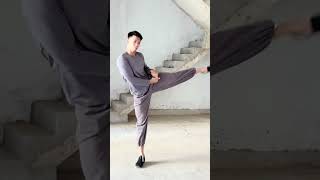 attacked from behind Nam Phương namphuong shorts kungfu martialarts fighting shaolin [upl. by Lanos]