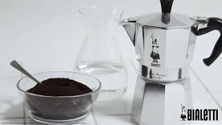 Cafeteira Italiana Bialetti Nuova Moka Express 6 Xícaras [upl. by Calesta]