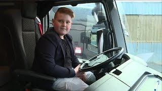 Marius conducteur de camion à 9 ans [upl. by Shel]