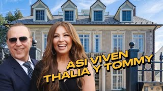 ASÍ VIVEN Thalia y Tommy Mottola CONOCE SU MANSIÓN [upl. by Peppard935]