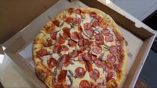 Food Review in Gainesville Georgia at Johnny’s New York Style Pizza [upl. by Stinson]