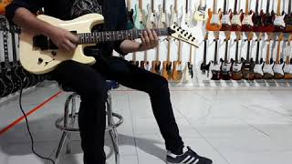 DEMO CHARVEL BY JACKSON 3A JAPAN 1987  Guitar Shop Barcelona [upl. by Diskin]