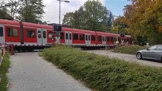 Bahnübergang Ottobrunn Putzbrunner Straße  Railroad Crossing  Spoorwegovergang [upl. by Nikolas]