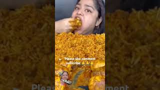 Itna kaise khate hai🤦‍♀️foodie youtubeshorts youtube please like comment subscribe 🙏 [upl. by Pals]