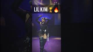 LIL KIM Going Crazy Live At THE APOLLO 🎬‼🔥 [upl. by Aillij537]