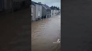 🌊 En SeineetMarne la crue du Grand Morin est exceptionnelle ici à Coulommiers📅 date  10102024 [upl. by Cornelie]