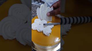 butterscotch crunch cake trending caking baking cakedecorating youtube [upl. by Yasdnil778]