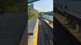 Metro North Meet Overpass View at Spuyten Duyvil M7A and P32AC [upl. by Lahpos]