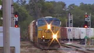 CSX Q74115 with a freindly crew at Plant City [upl. by Gowrie]