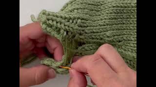 Sweater Seaming Series 34 Sewing the Side and Sleeve Seams using Mattress Stitch [upl. by Inobe]