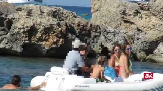 Borja Thyssen disfruta de su familia en Ibiza  Diez Minutos [upl. by Nazay917]