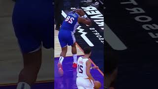 Grayson Allen gets flagrant foul for flying knee to the back of Yabuseles head 😬 [upl. by Vinna932]