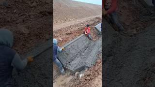 Best practice for pouring concrete into drains [upl. by Lilian]