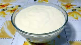 Сметанный Крем за 5 минут Густой и Вкусный Сметанный крем с сгущенным молоком [upl. by Namaan]