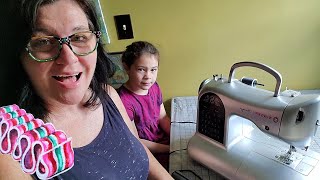 Absolute Beginner Rug Hooking Machine Stitching your Pattern Edges so They Dont Unravel [upl. by Ostler179]