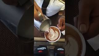 Latte art 🎭coffee trendingstarshortsstarwarsviralvideoviewslikechanelmusicbeatslatteart [upl. by Dowd]