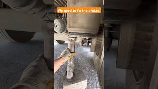 Fixing truck lkw camion job routierbigrig hgv lorry driver shorts [upl. by Pliner]