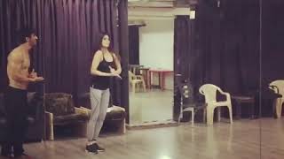 Sushant singh rajput  kriti sanon practicing dance for main tera boyfriend song in RAABTA MOVIE [upl. by Lena]