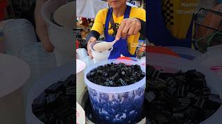 Cold grass jelly at Yaowarat Road in Thailand streetfood Shorts [upl. by Ailaht]