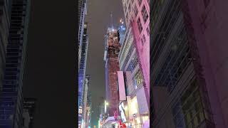 Watching the ball drop in Times Square for New Years Eve 202324 [upl. by Anwahsar]