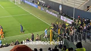 AtalantaLazio  la contestazione dei tifosi biancocelesti alla squadra sotto il settore ospiti [upl. by Amadeus]