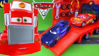 NEW Disney Cars 3 Toys Mack Mobile Tool Center Take Apart Lightning McQueen Race Car Jackson Storm [upl. by Ennaeilsel]