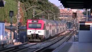 Renfe 450015 entrando en Delicias [upl. by Hotchkiss]