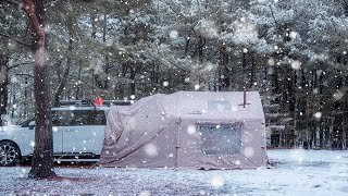 Camping In snow alone In the cozy car air tent I had a warm and relaxing time [upl. by Nothgierc585]